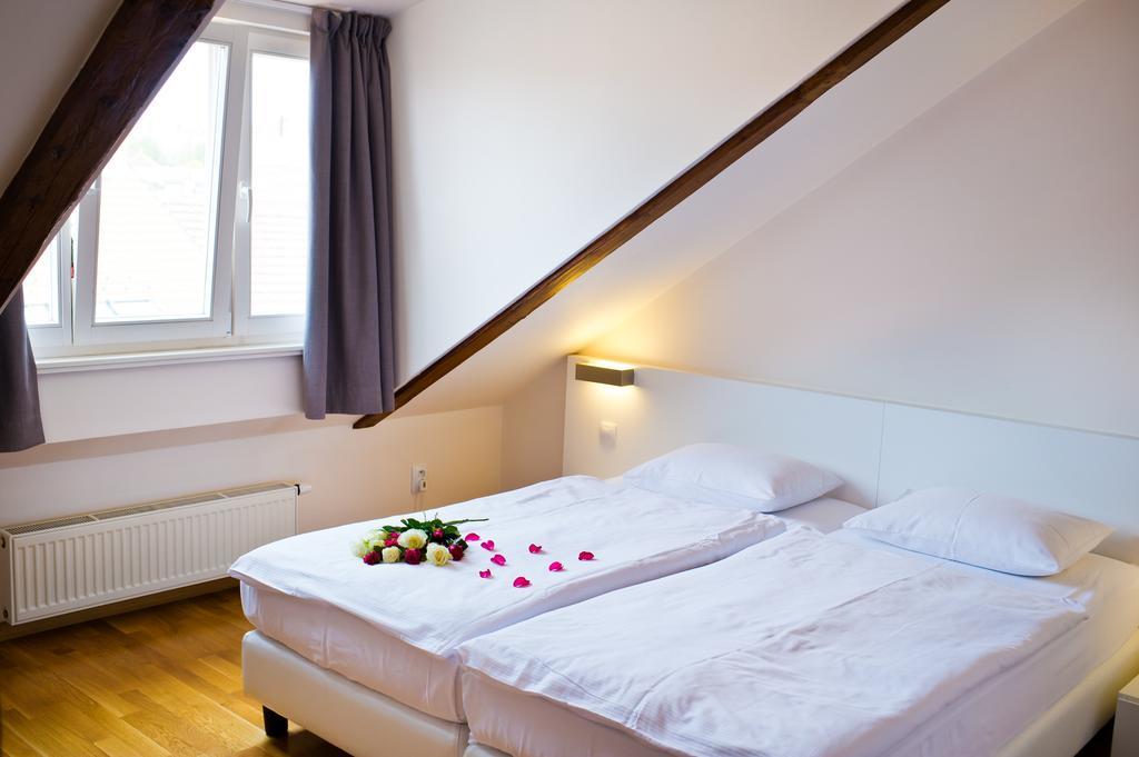 Vysehrad Castle Suite Prague Bilik gambar